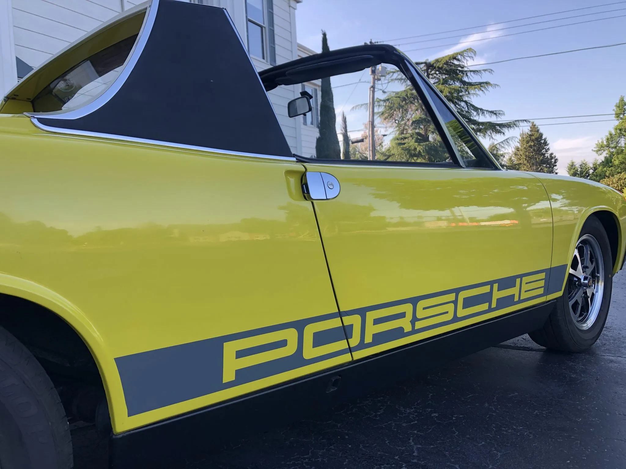 1975 Porsche 914 in Berber Yellow