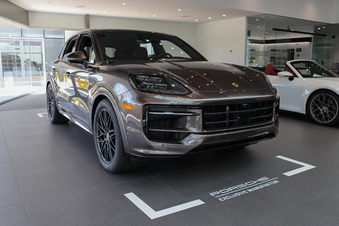 2025 Porsche Cayenne GTS in Argus Brown Metallic