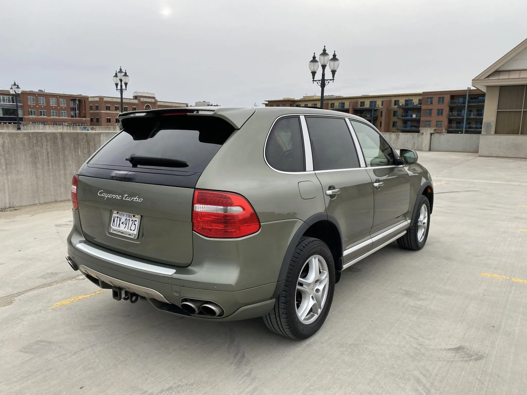 2008 Porsche Cayenne Turbo in Olive Green Metallic