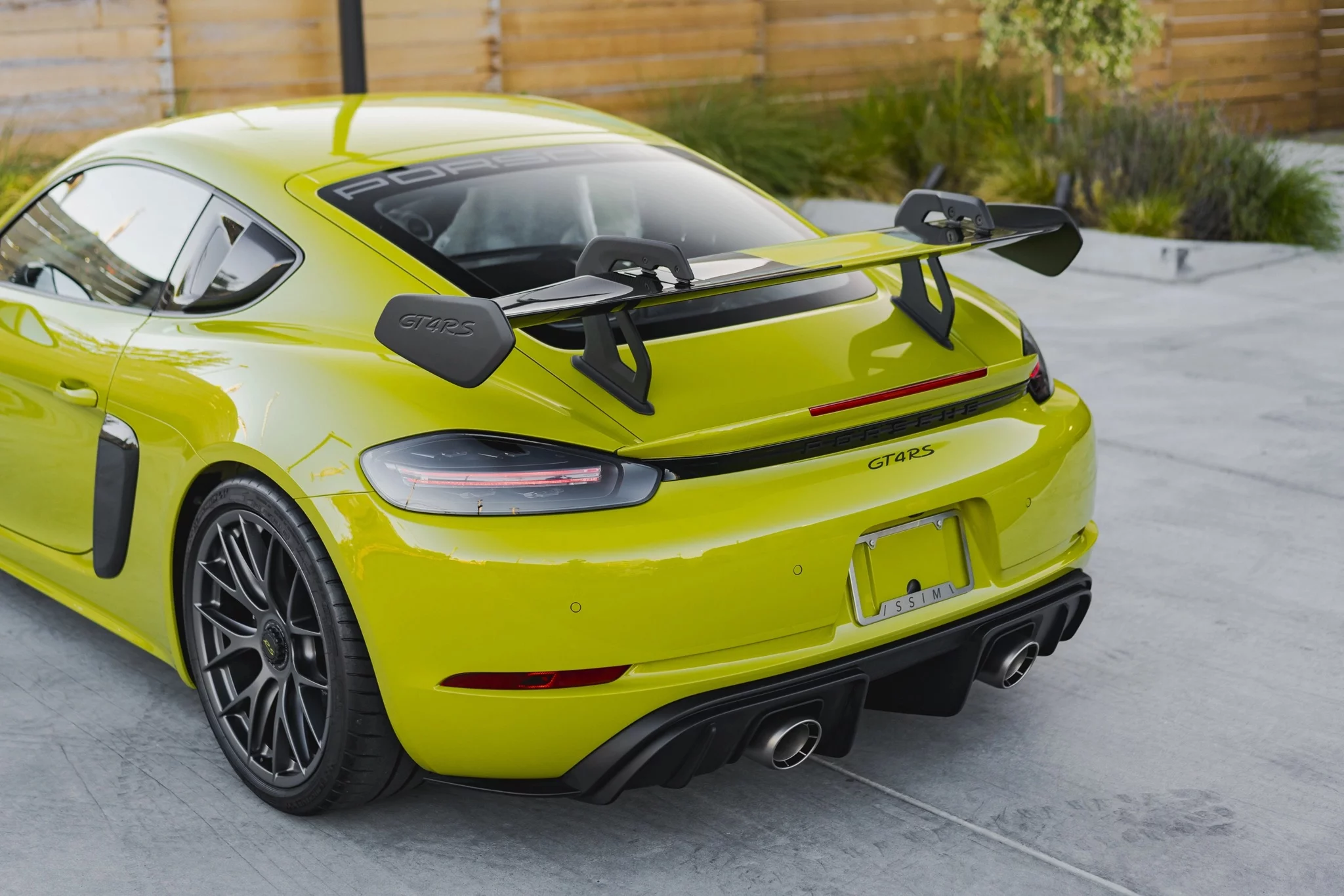 2024 Porsche 911 GT3 RS in Linden Green