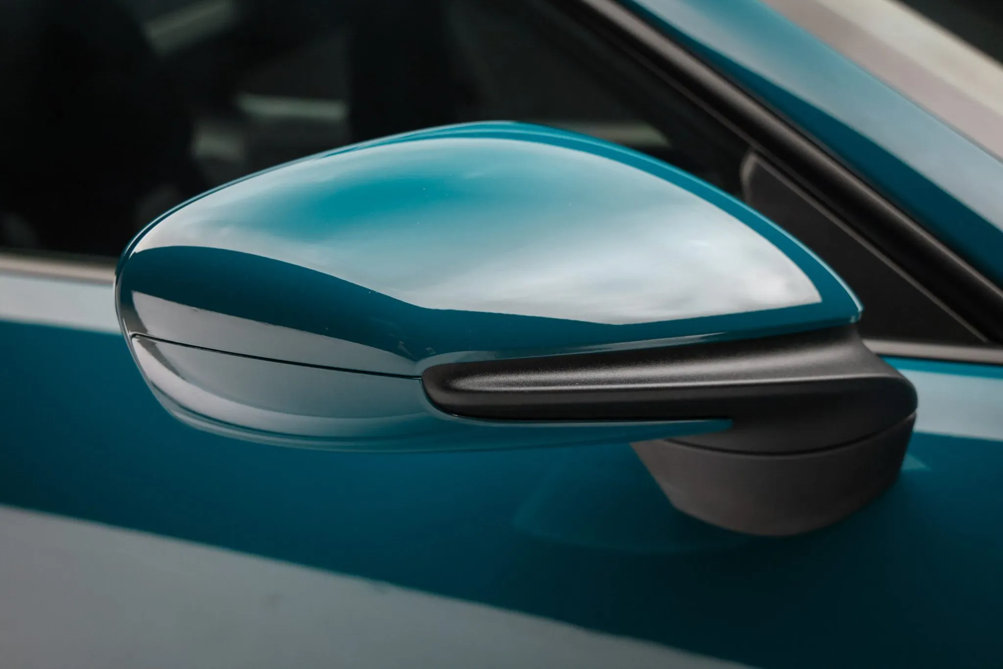 2024 Porsche 911 S/T in Fjord Green