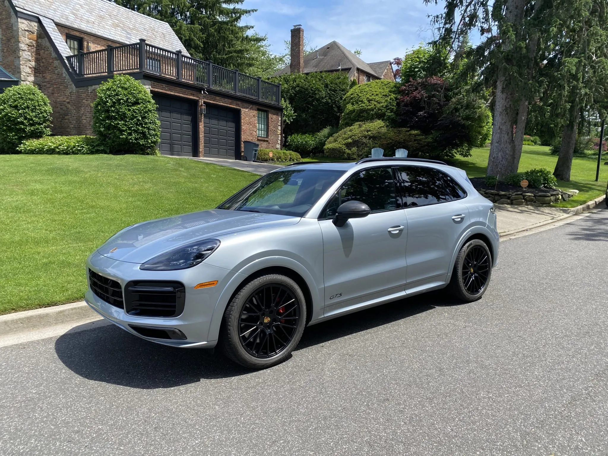 2021 Porsche Cayenne GTS in Dolomite Silver Metallic