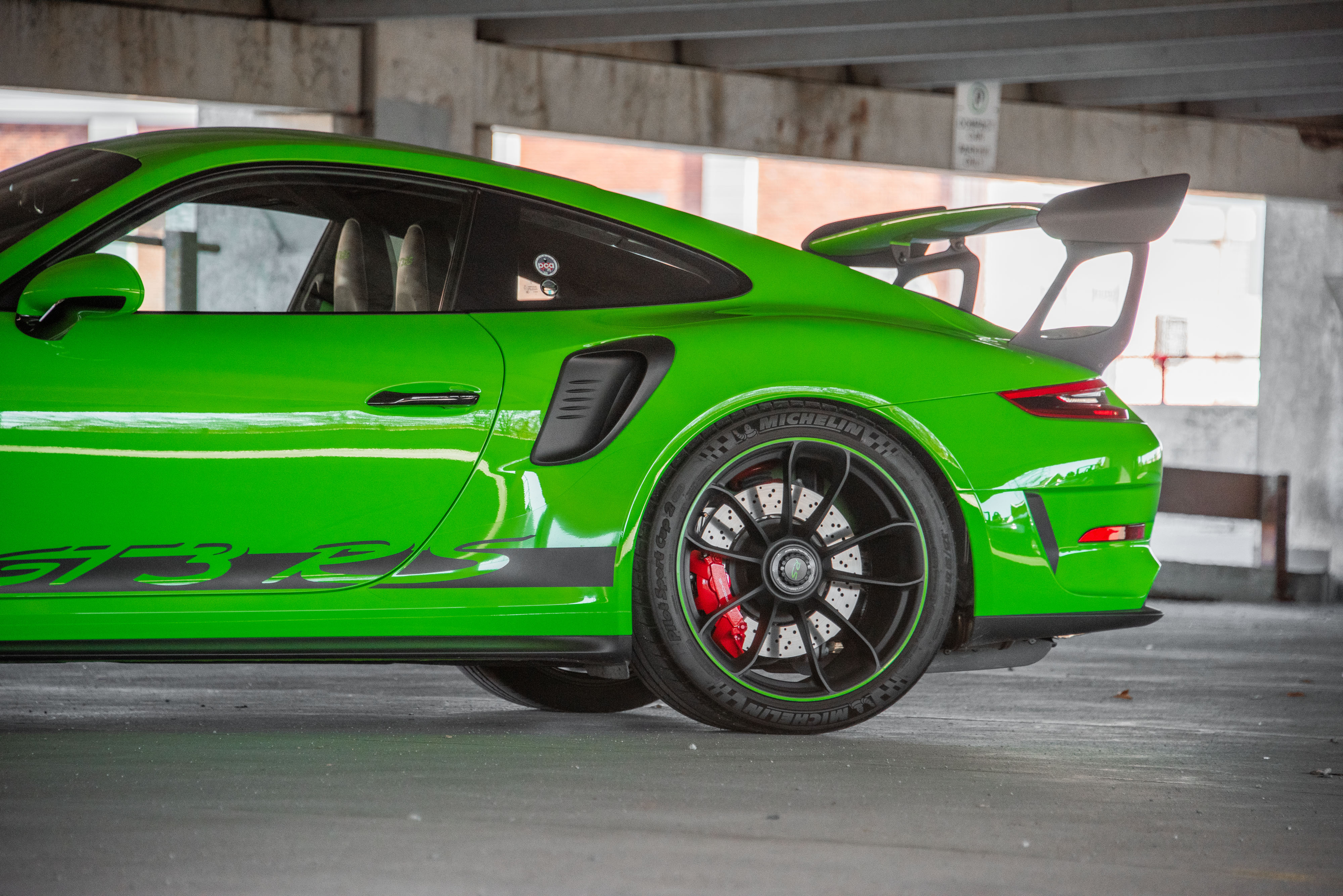 2019 Porsche 911 GT3 RS in Lizard Green