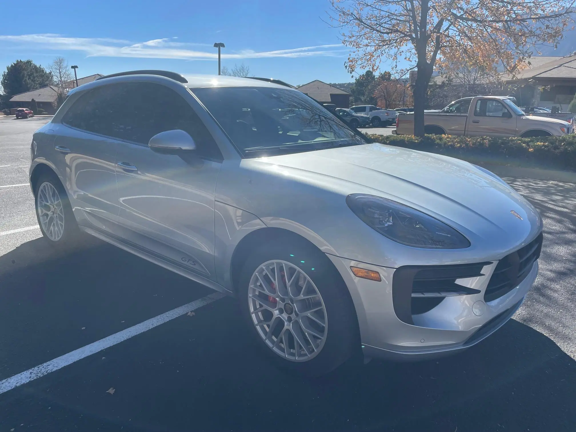 2021 Porsche Macan GTS in Dolomite Silver Metallic