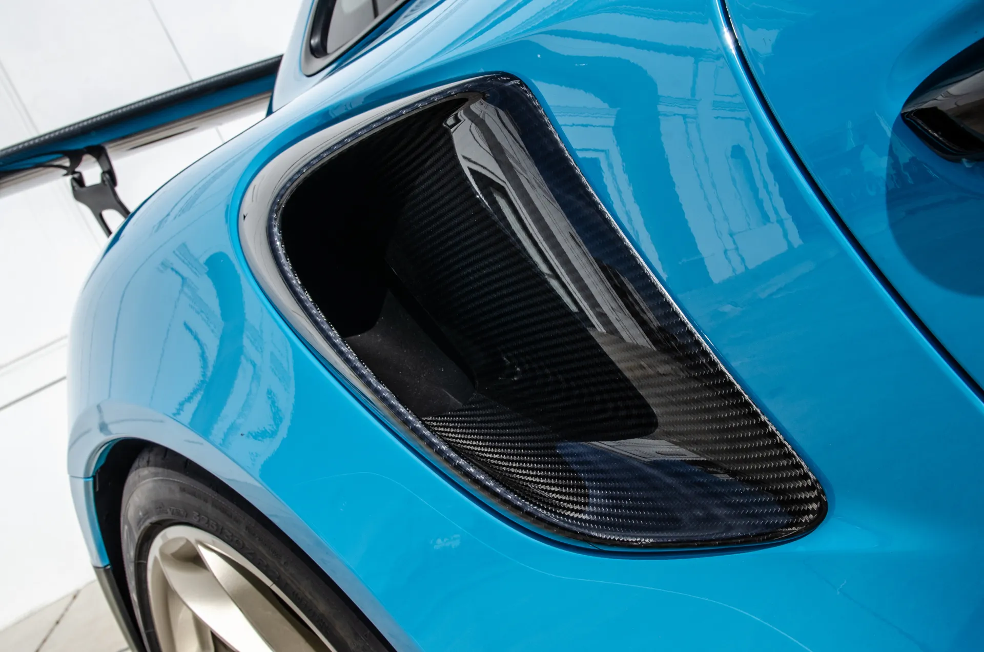 2018 Porsche 911 GT2 RS in Miami Blue