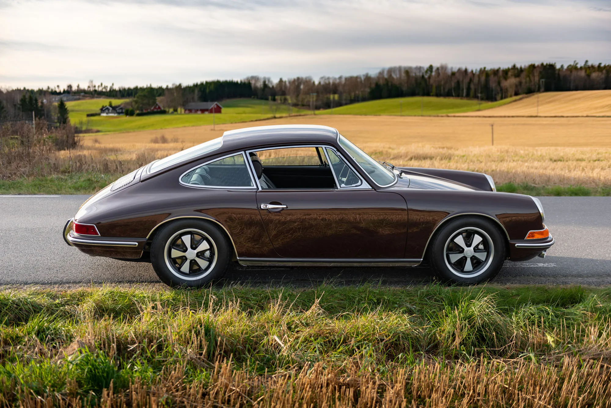 1968 Porsche 911 Coupe in Coffee Brown