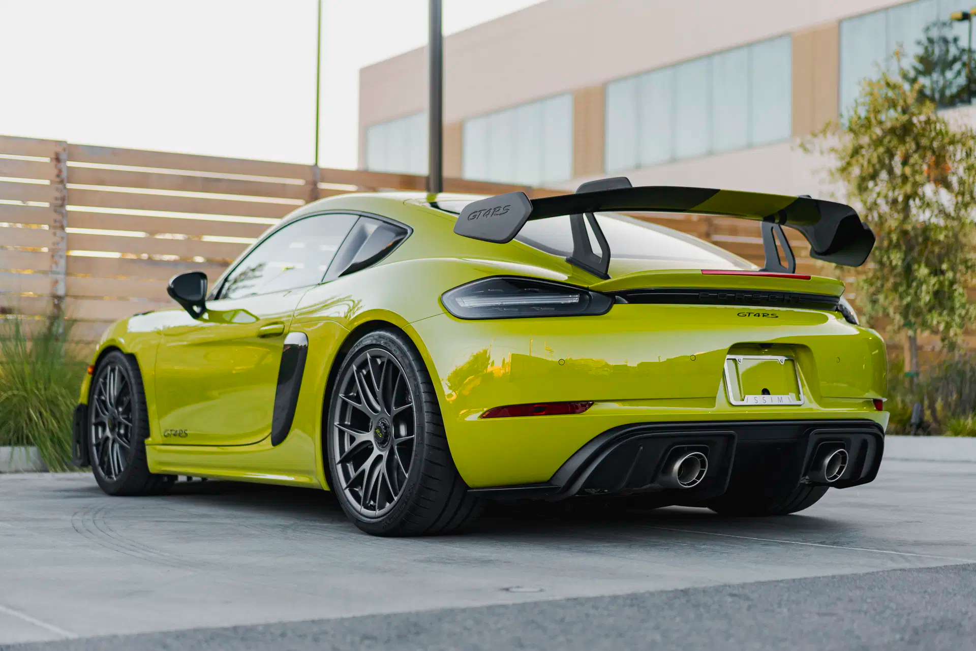 2024 Porsche 911 GT3 RS in Linden Green