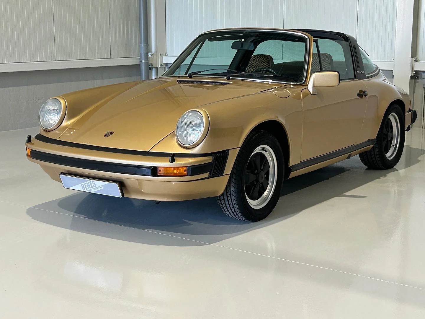 1979 Porsche 911 SC Targa in Opal Metallic
