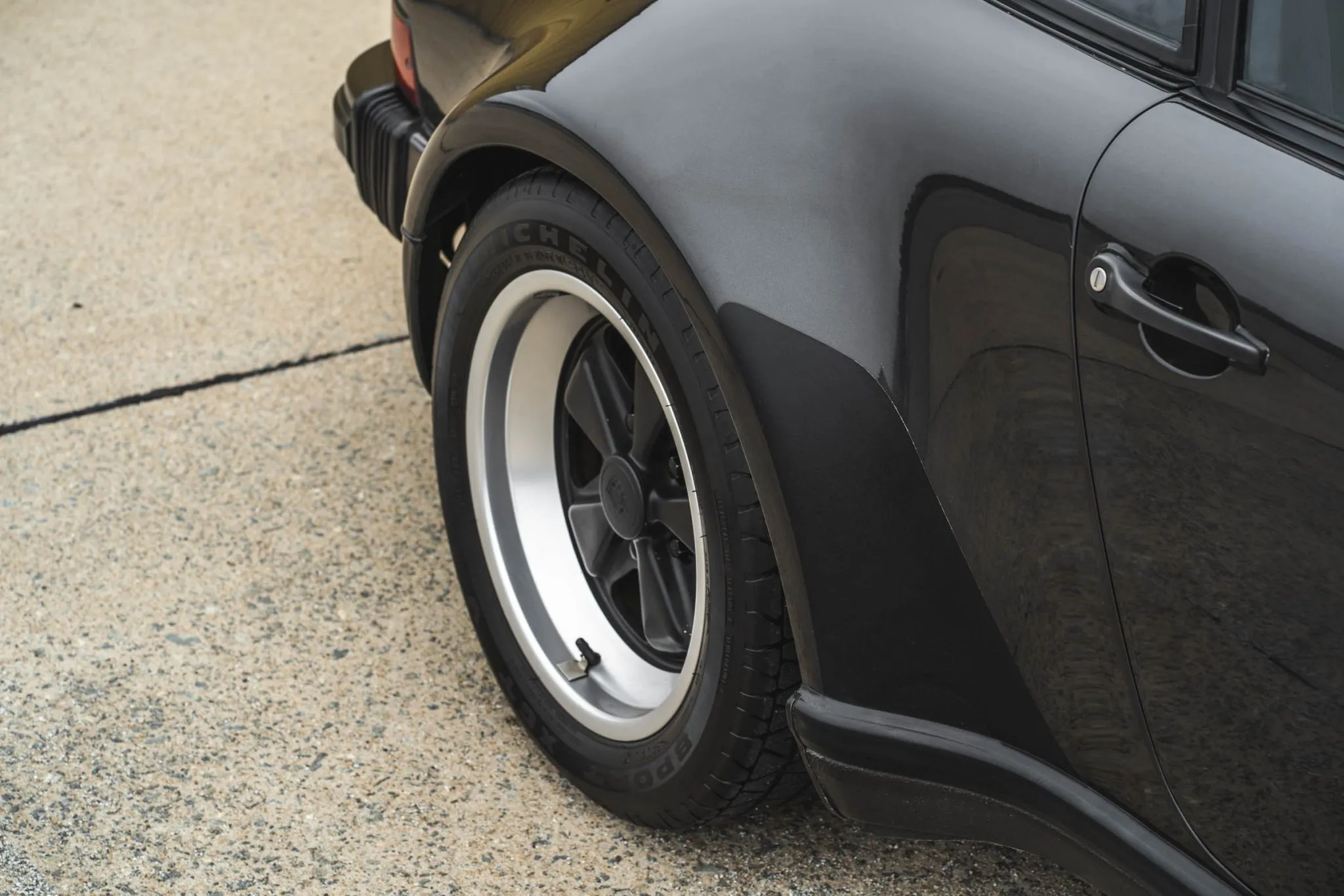 1986 Porsche 911 Turbo Coupe in Graphite Metallic