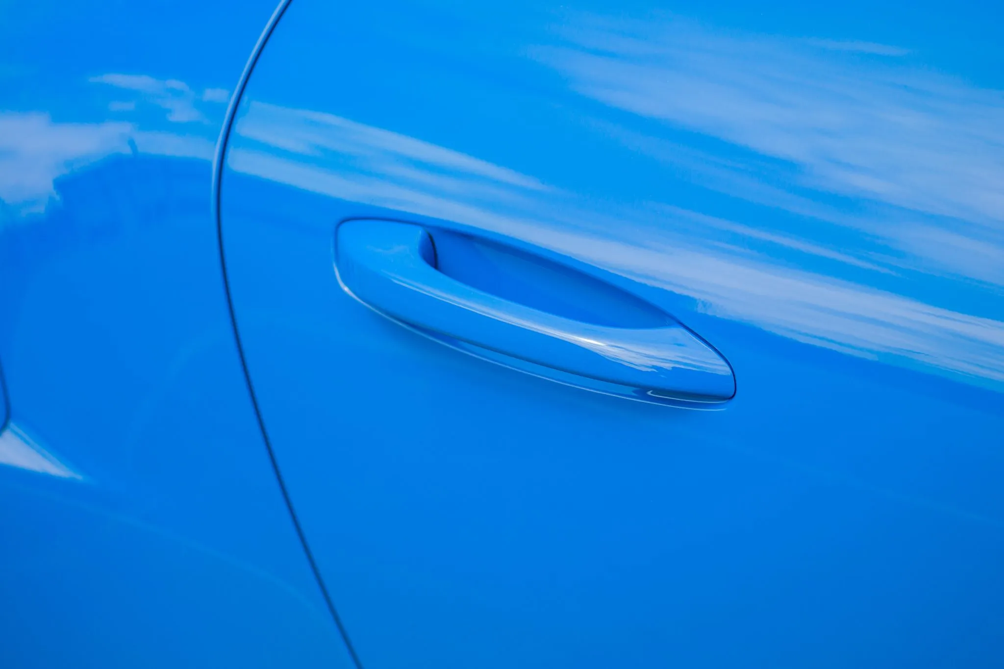 2024 Porsche 911 GT3 RS Weissach in Arrow Blue