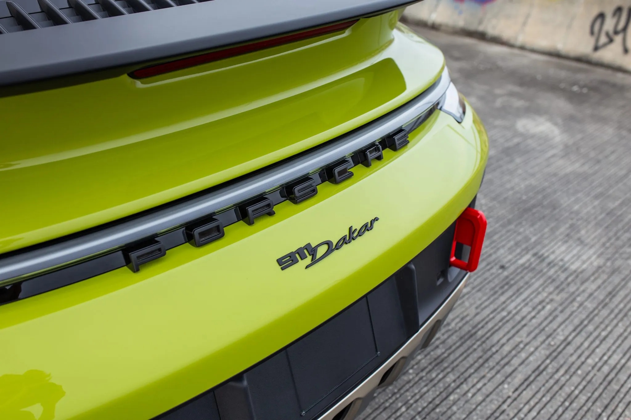 2024 Porsche 911 Dakar in Linden Green