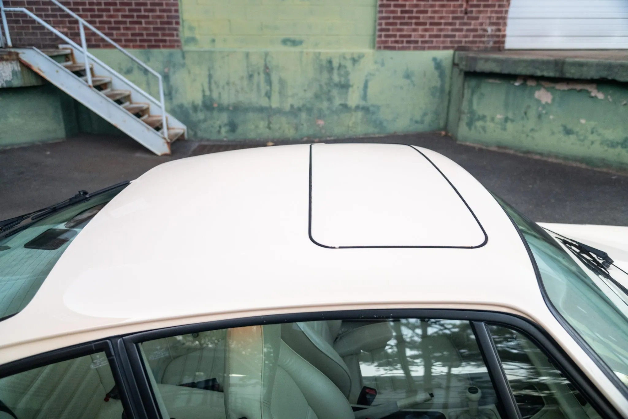 1991 Porsche 911 Carrera 4 Coupe in Apricot Beige