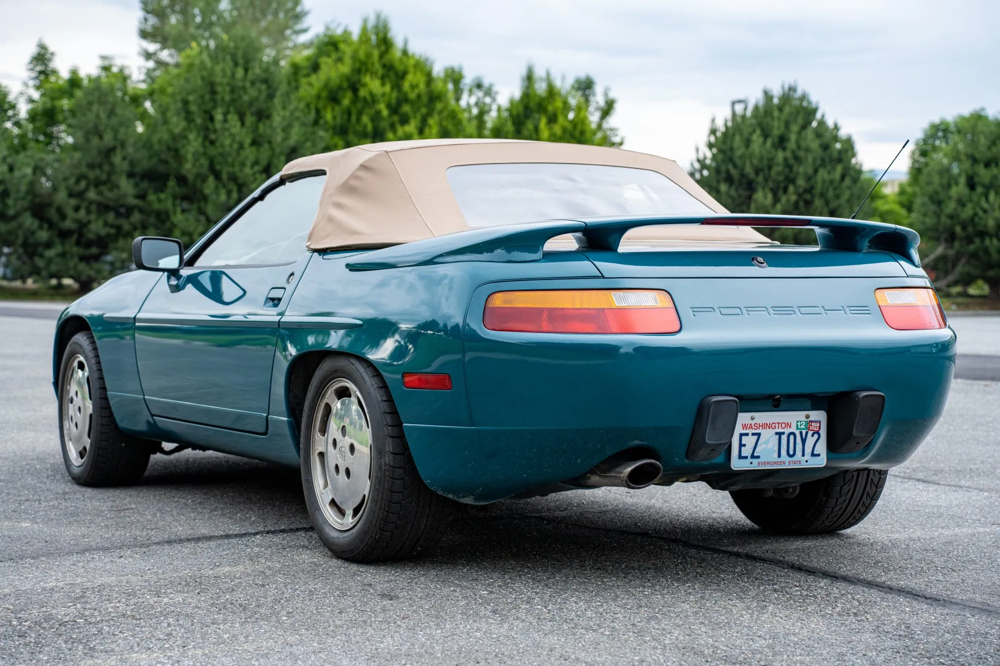 1989 Porsche 928 S4 Cabriolet Conversion in Murano Green