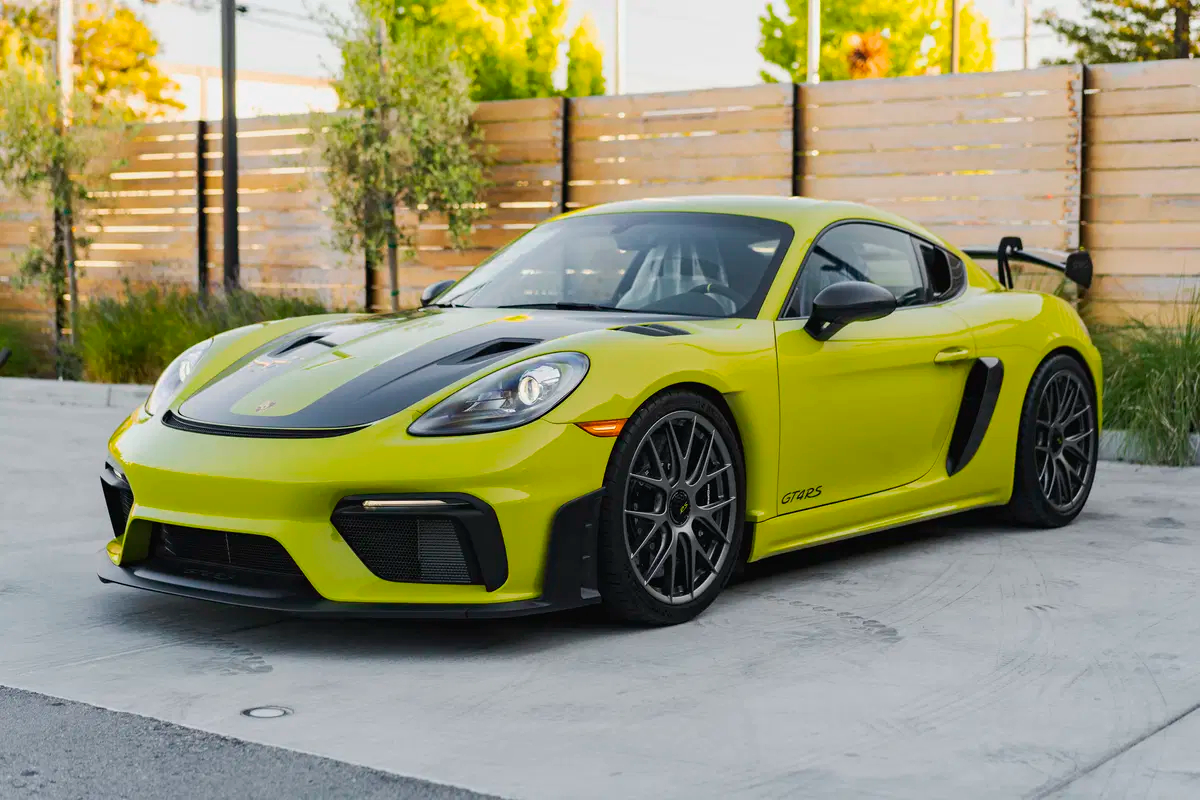 2024 Porsche 911 GT3 RS in Linden Green