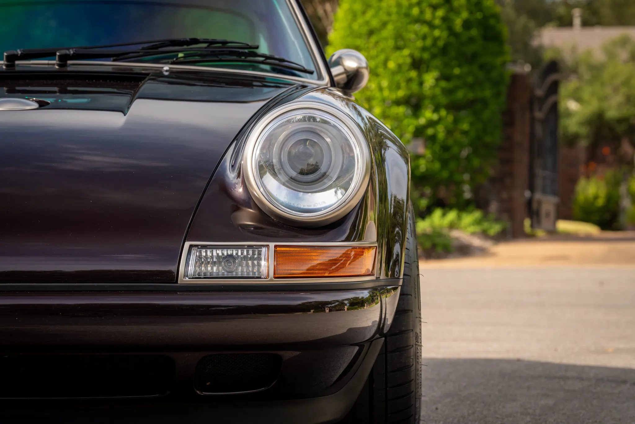 1990 Porsche 911 Carrera 2 Coupe in Aubergine Metallic