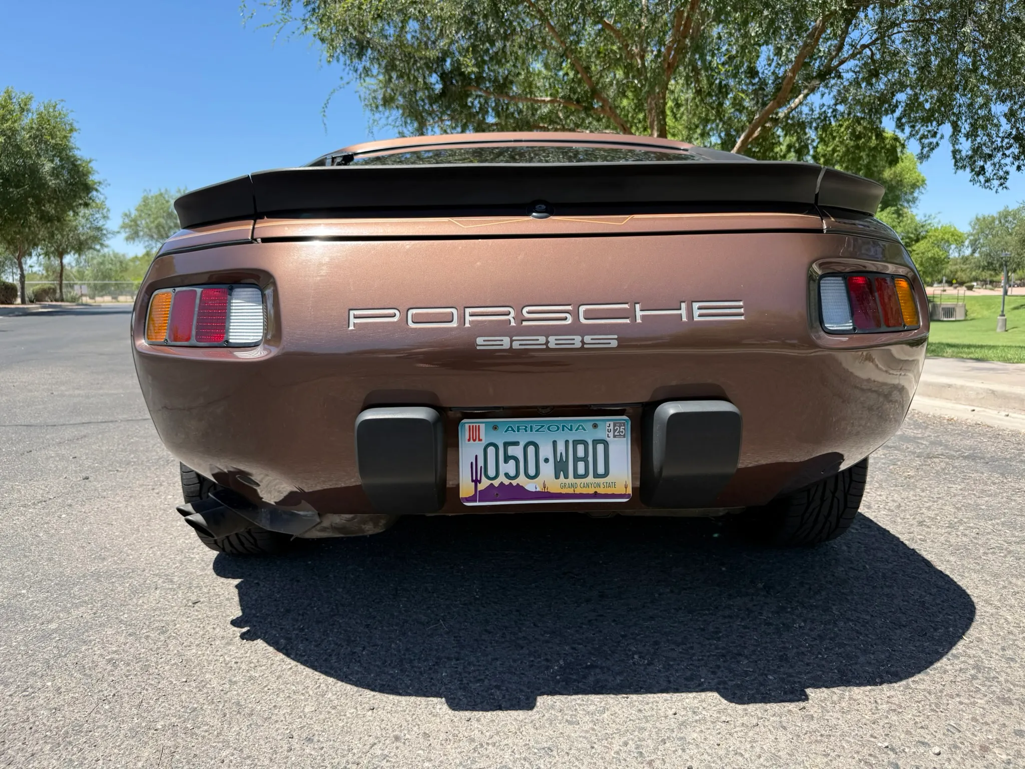 1985 Porsche 928S in Muscat Brown Metallic