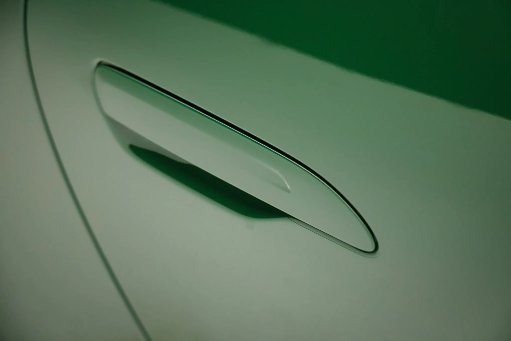 2022 Porsche 911 GT3 Touring in Irish Green