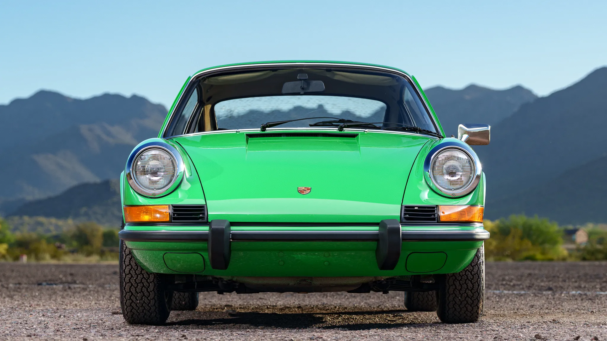 1973.5 Porsche 911T Coupe In Viper Green