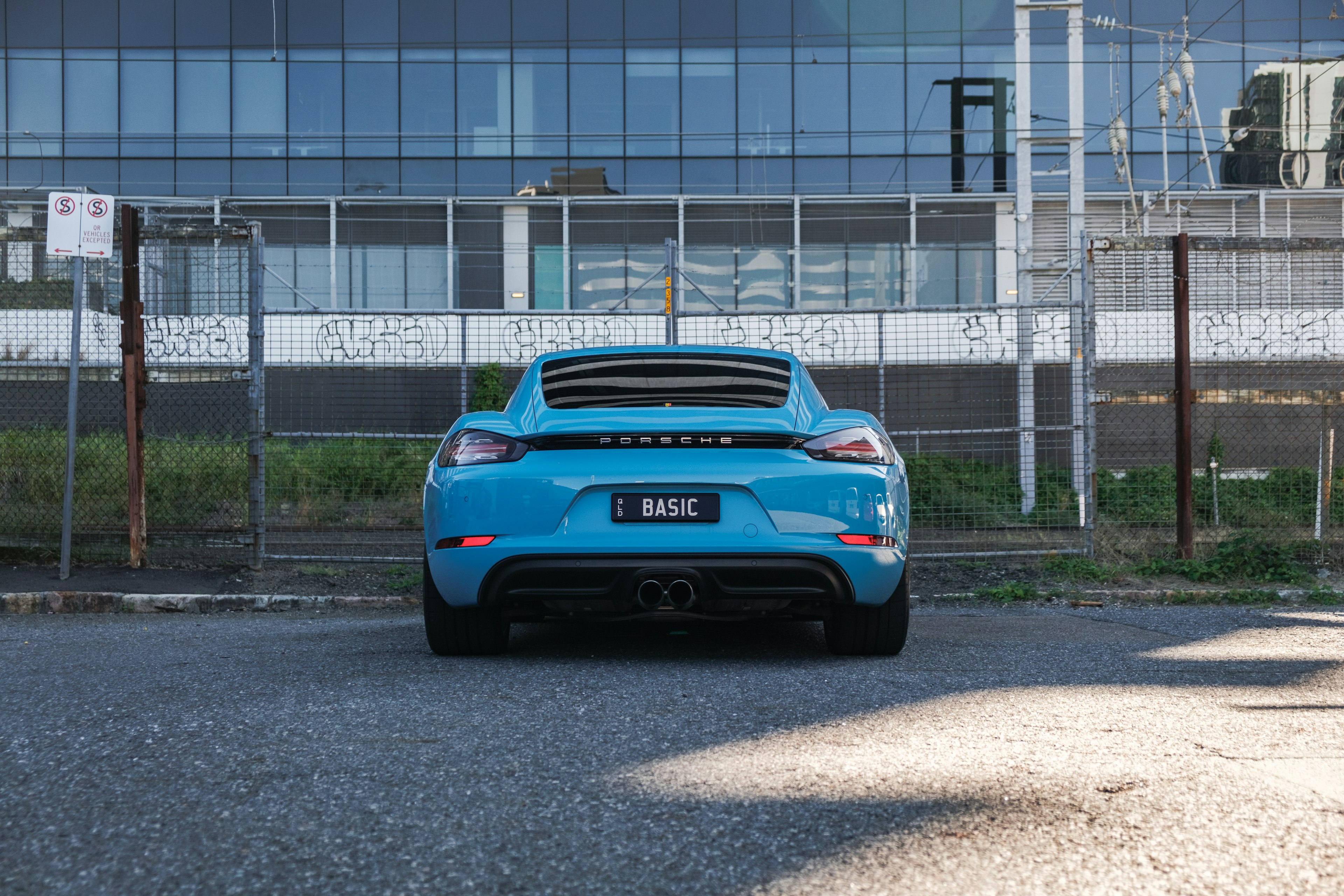 2016 Porsche 718 Cayman in Miami Blue