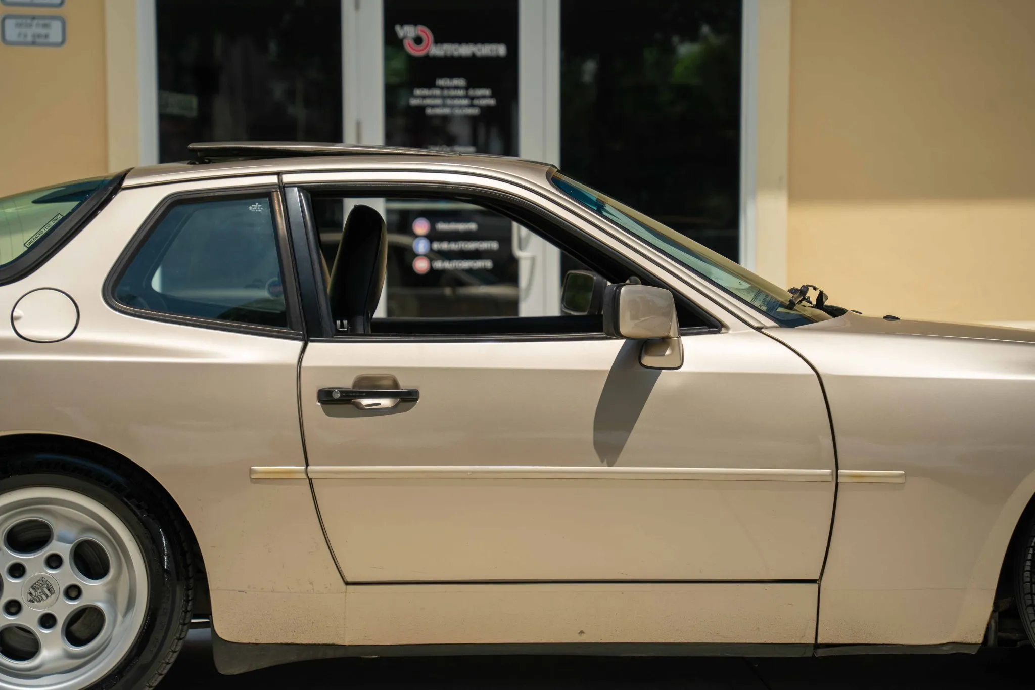 1986 Porsche 944 Turbo in Kalahari Beige Metallic
