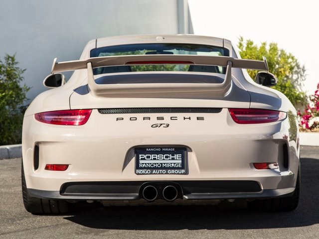 2015 Porsche 911 GT3 Coupe in Pearl Grey