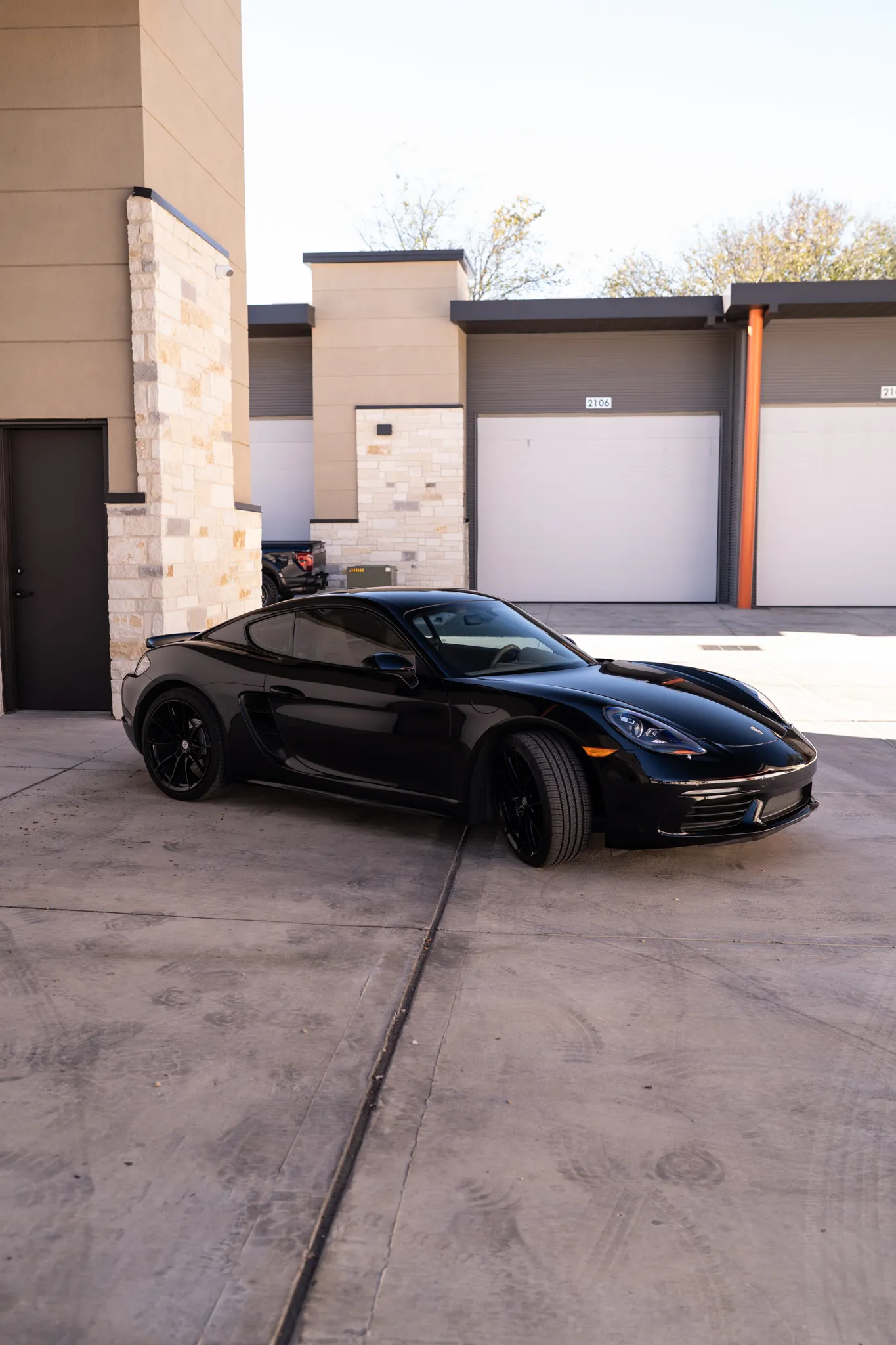 2017 Porsche 718 Cayman in Jet Black Metallic