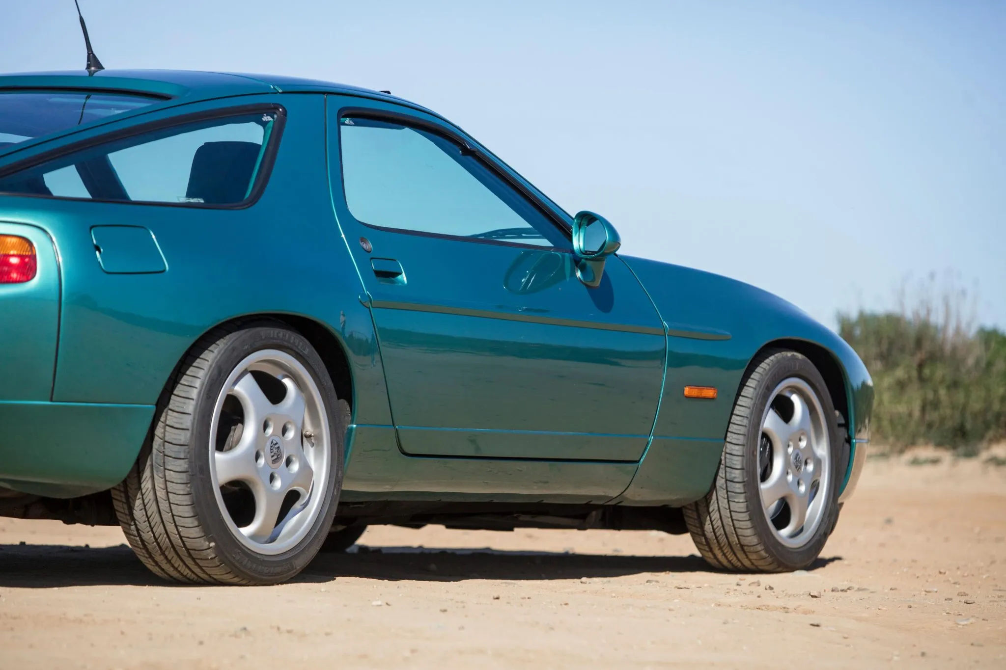 1992 Porsche 928 GTS in Wimbledon Green Metallic