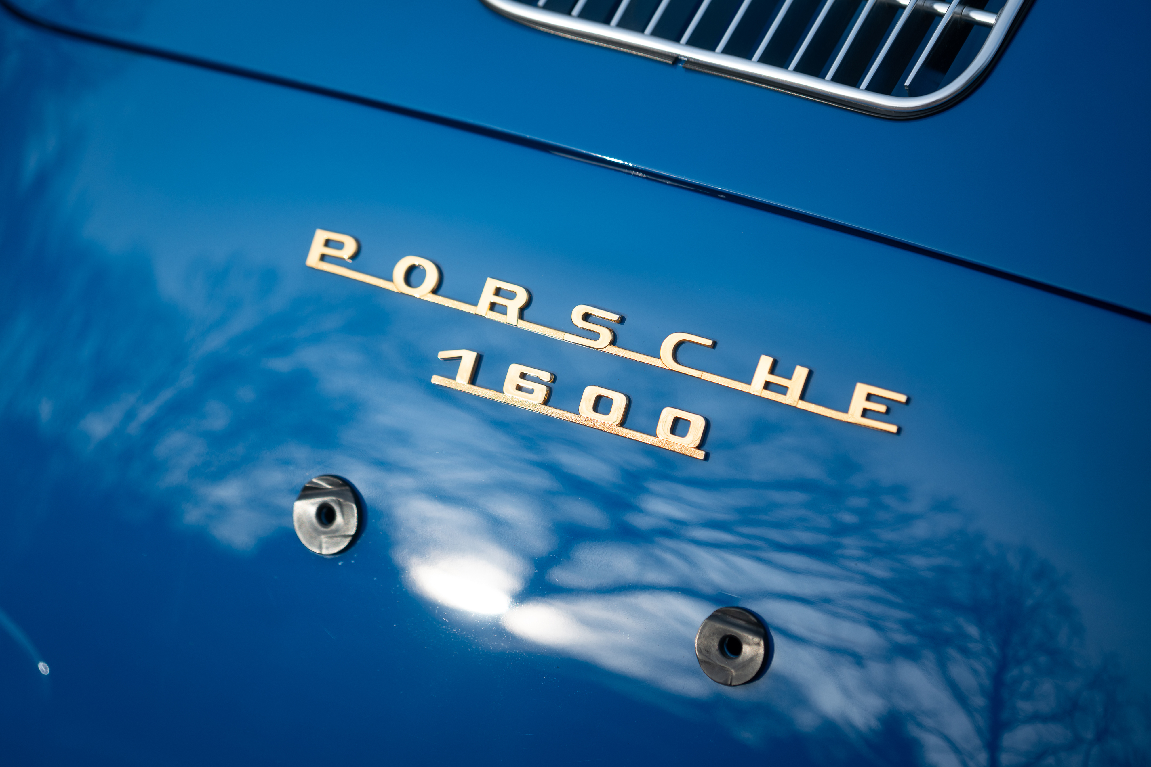 1960 Porsche 356 B 1600 Roadster by Drauz in Royal Blue