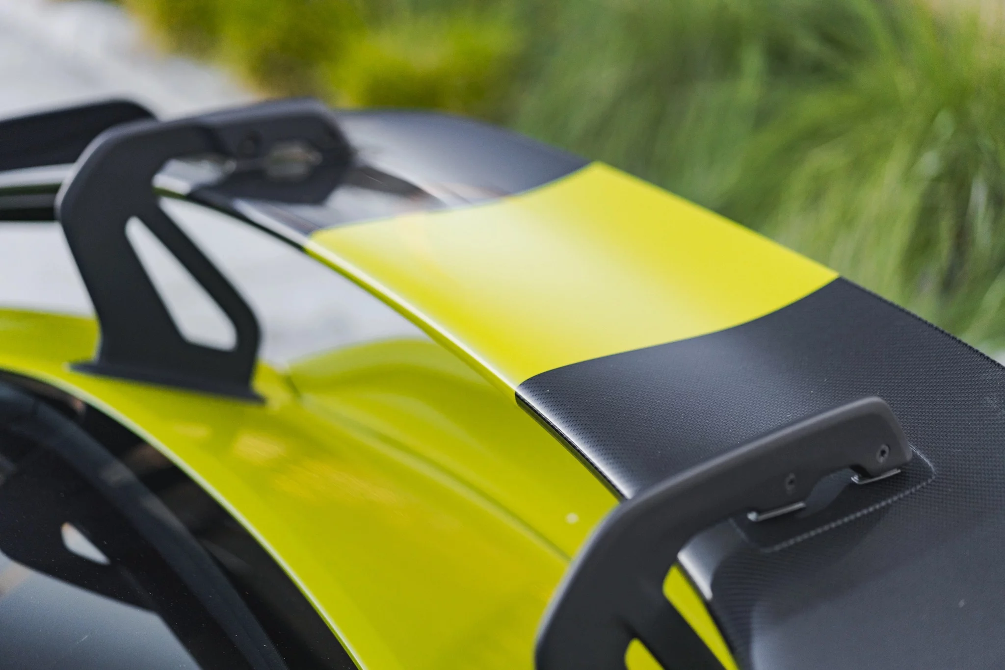2024 Porsche 911 GT3 RS in Linden Green