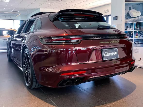 2019 Porsche Panamera Turbo S E-Hybrid Sport Turismo in Burgundy Red Metallic 