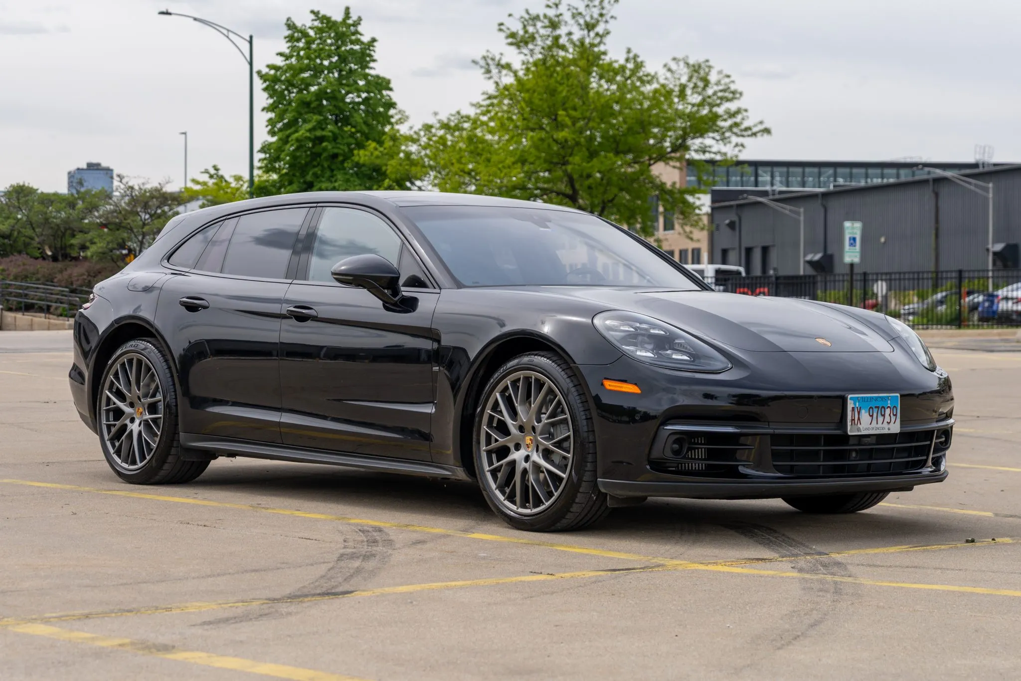 2018 Porsche Panamera 4S Sport Turismo in Jet Black Metallic