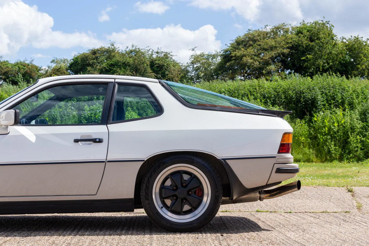 1982 Porsche 924 Turbo in Gaboon Grey