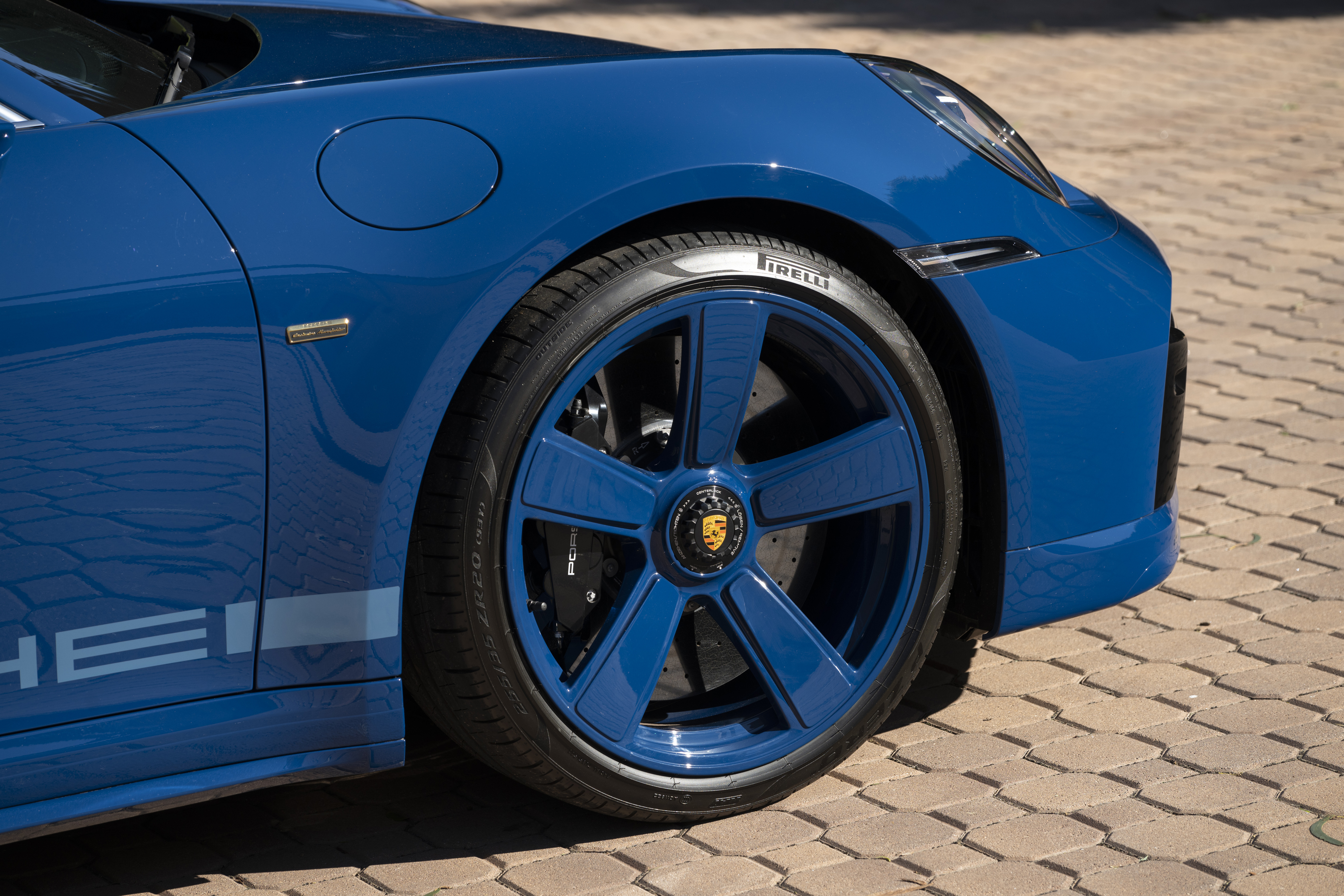 2023 Porsche 911 Sport Classic in Manaus Blue