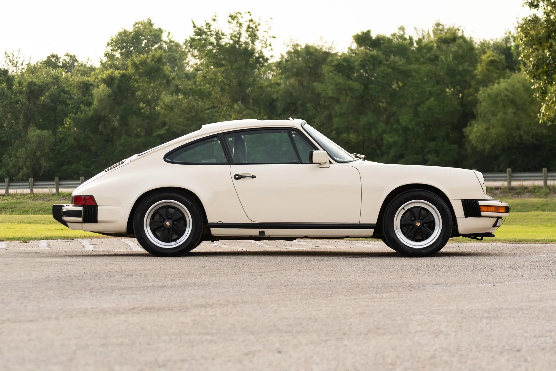 1985 Porsche 911 Carrera in Pastel Beige