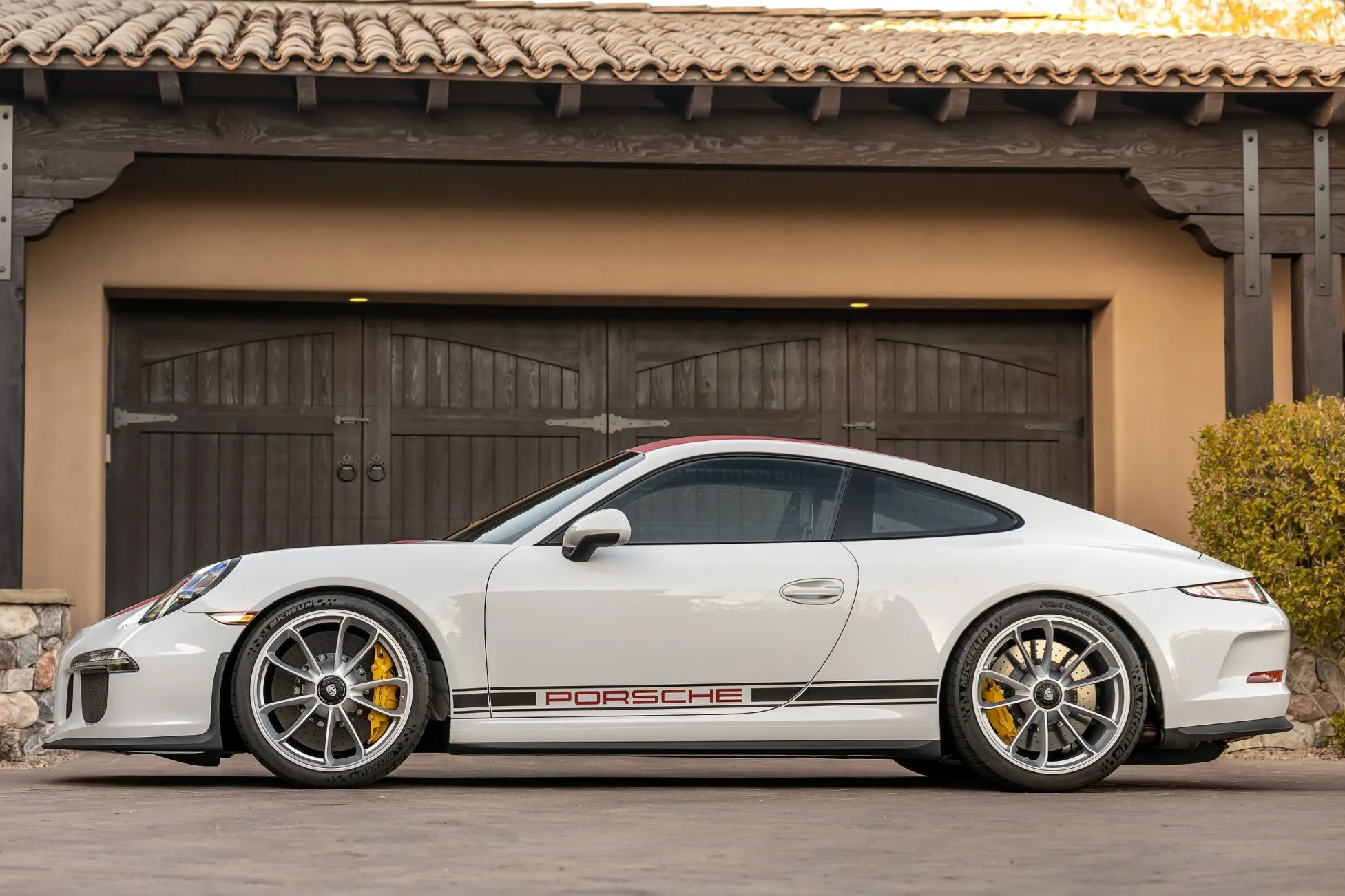 2016 Porsche 911 R in White