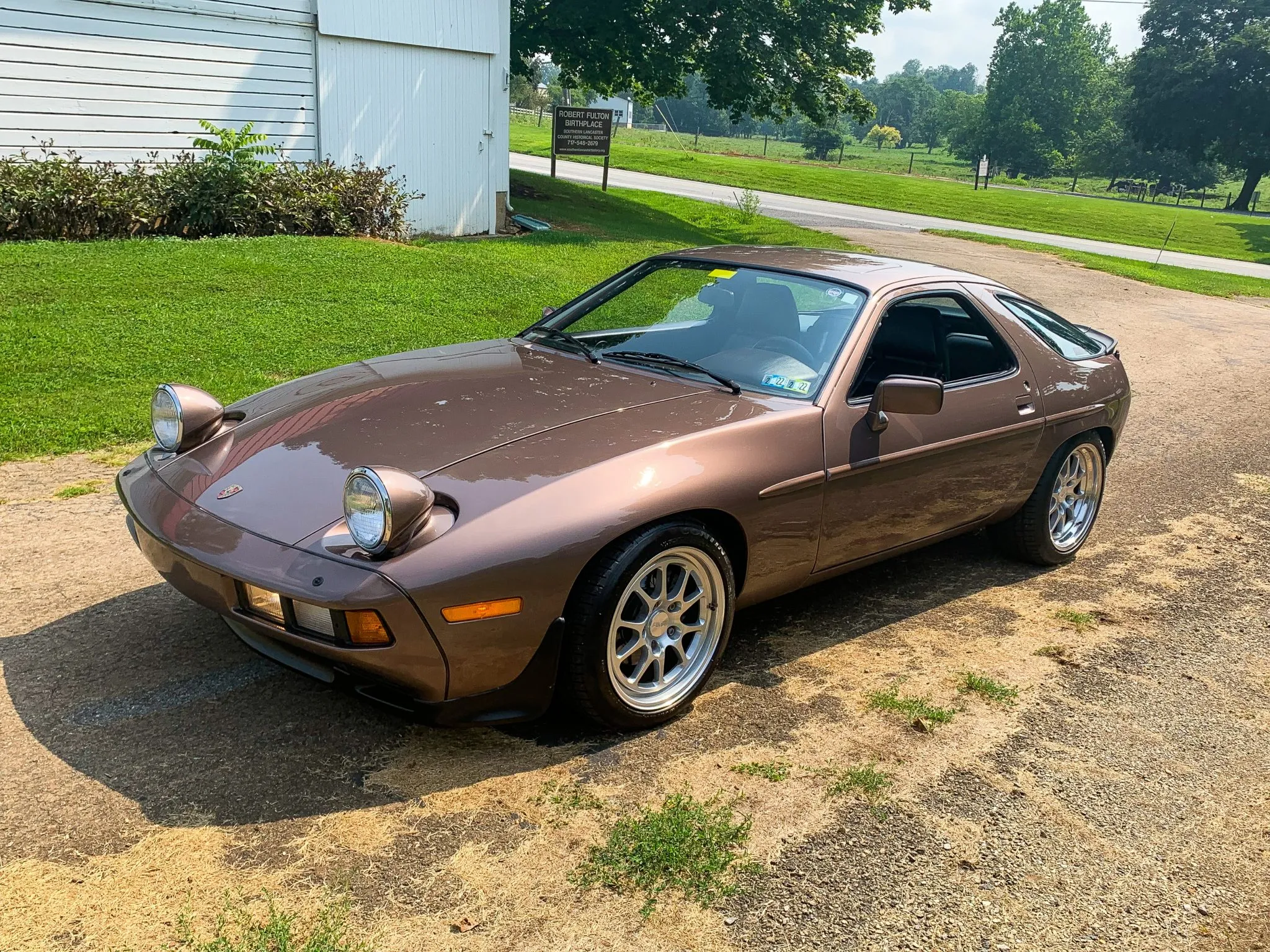1983 Porsche 928S in Quartz Grey Metallic