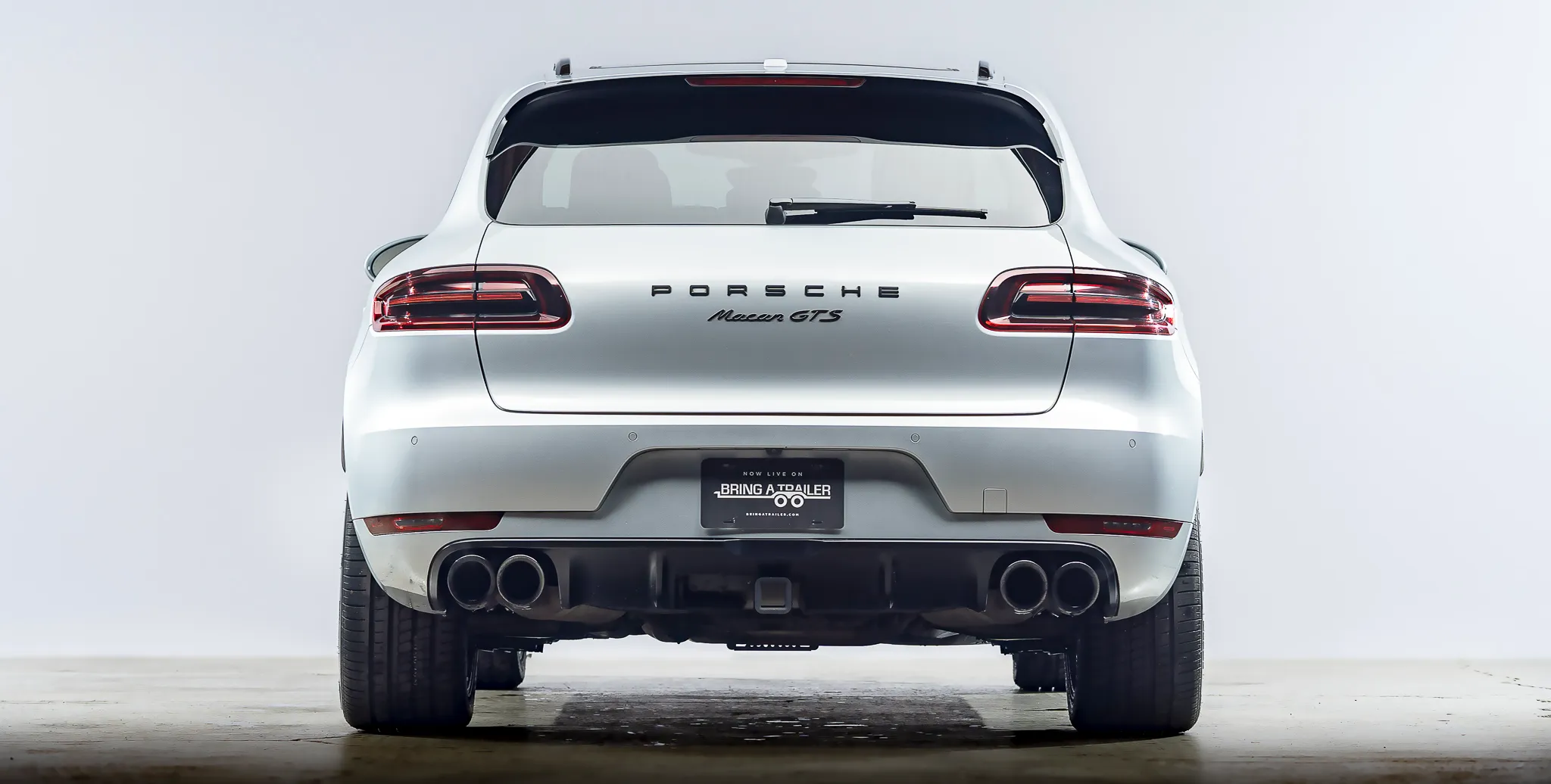 2017 Porsche Macan GTS in Rhodium Silver Metallic