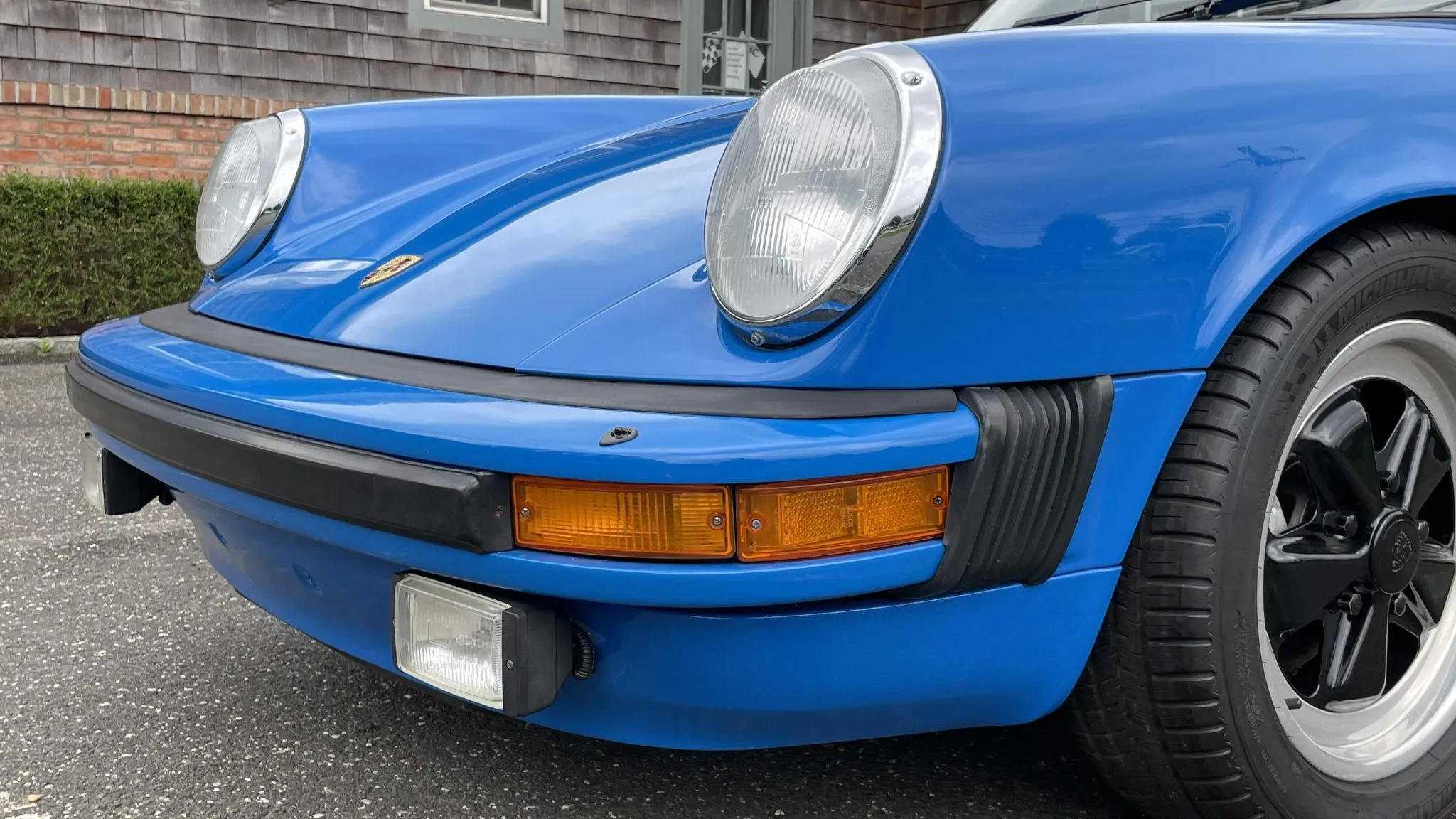 2024 Porsche 911 GT3 RS Weissach in Arrow Blue