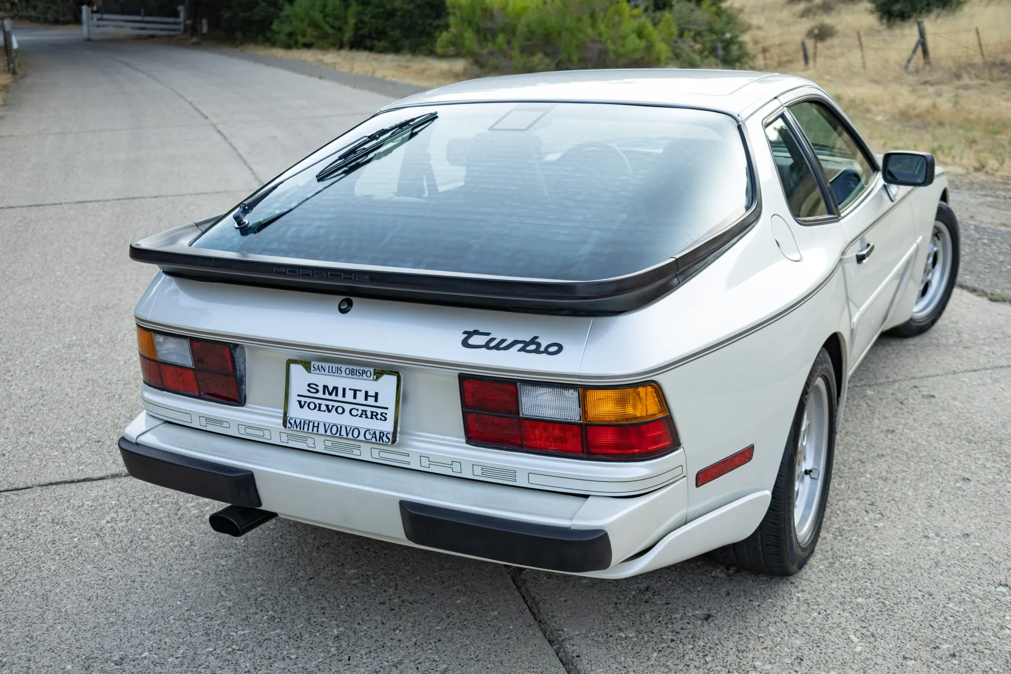 1986 Porsche 944 Turbo in Pearl White Metallic