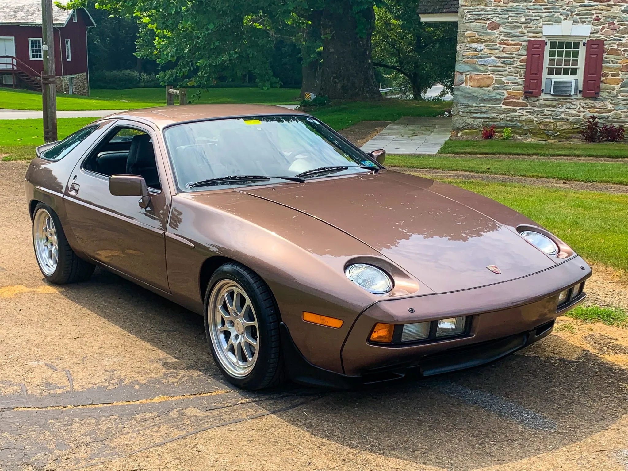 1983 Porsche 928S in Quartz Grey Metallic