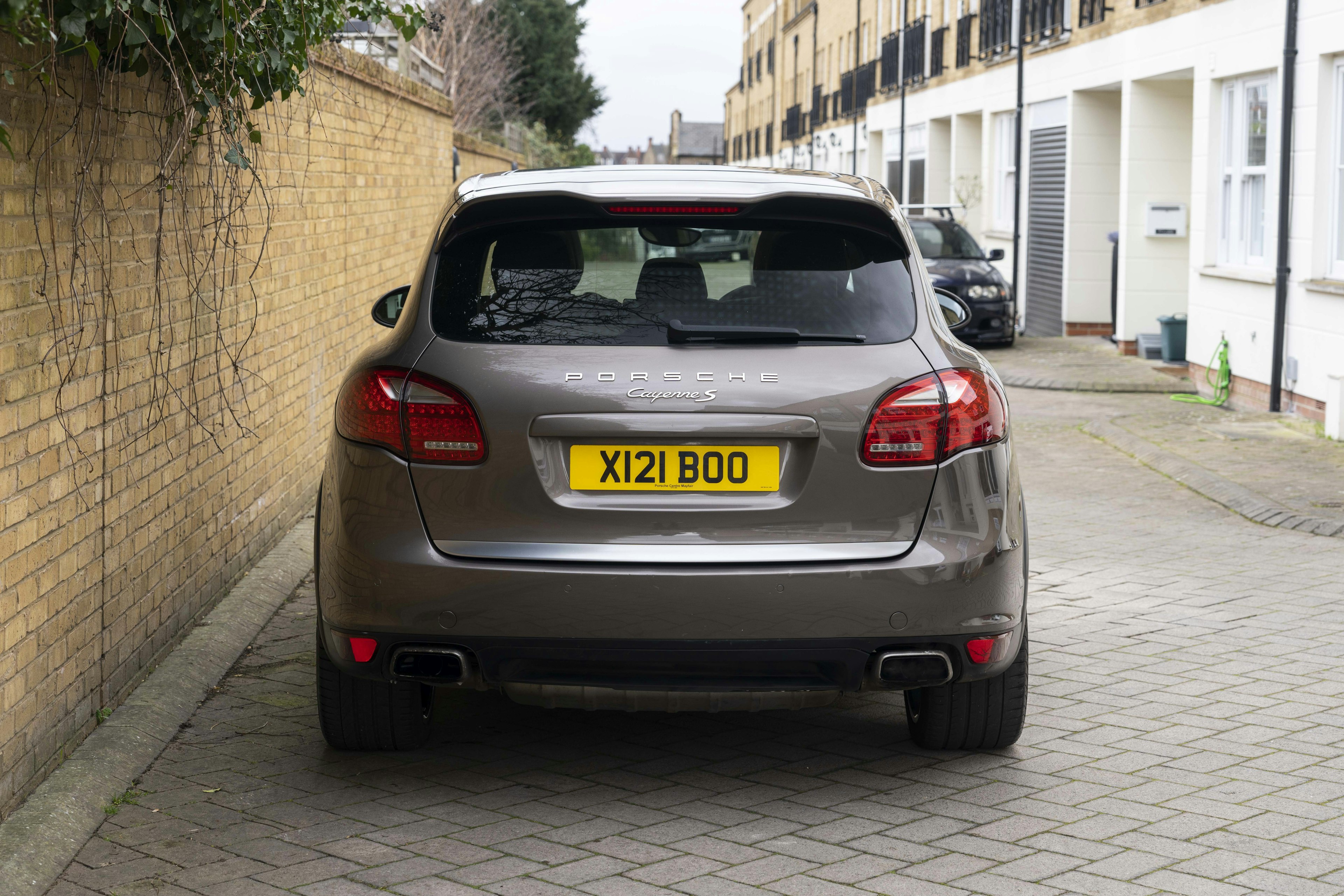 2010 PORSCHE CAYENNE S HYBRID in Umbra Metallic 