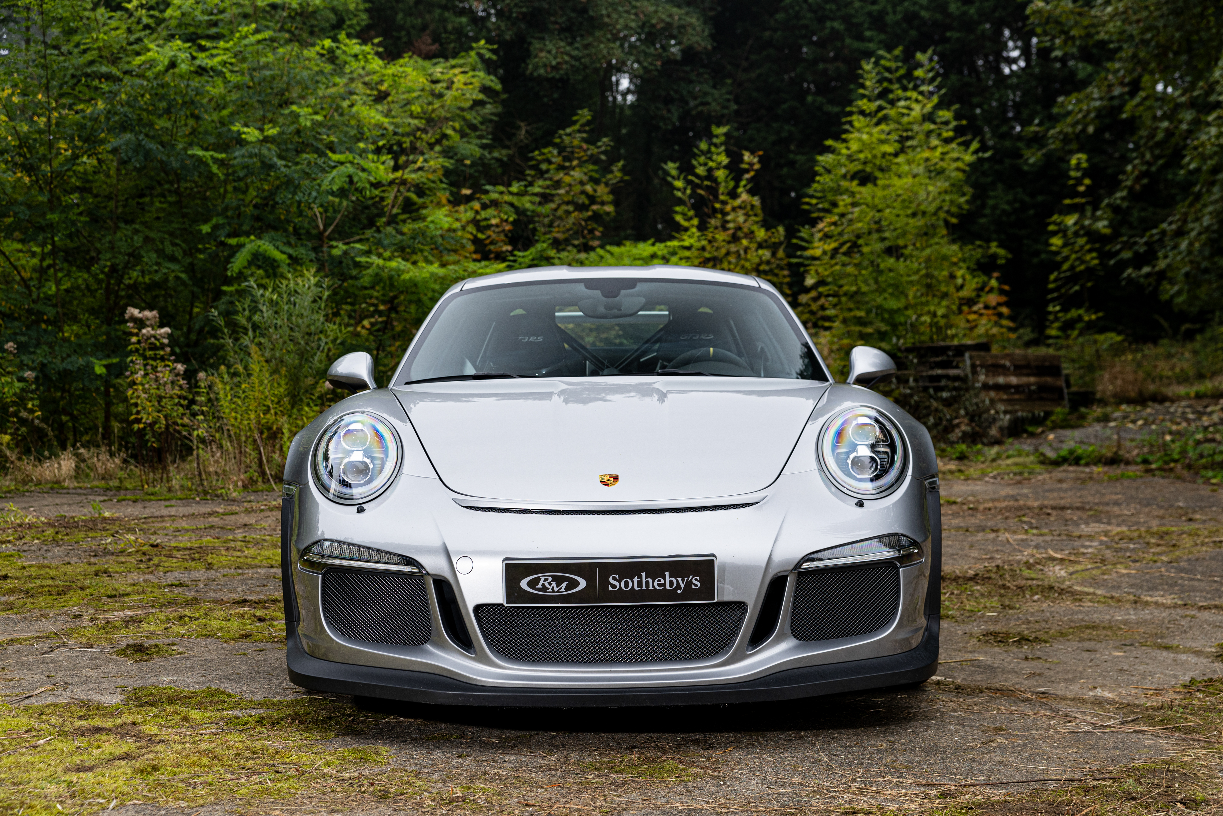 2016 Porsche 911 GT3 RS in GT Silver Metallic
