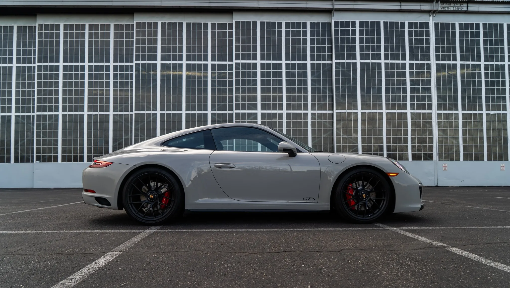  2019 Porsche 911 Carrera GTS Coupe in Chalk