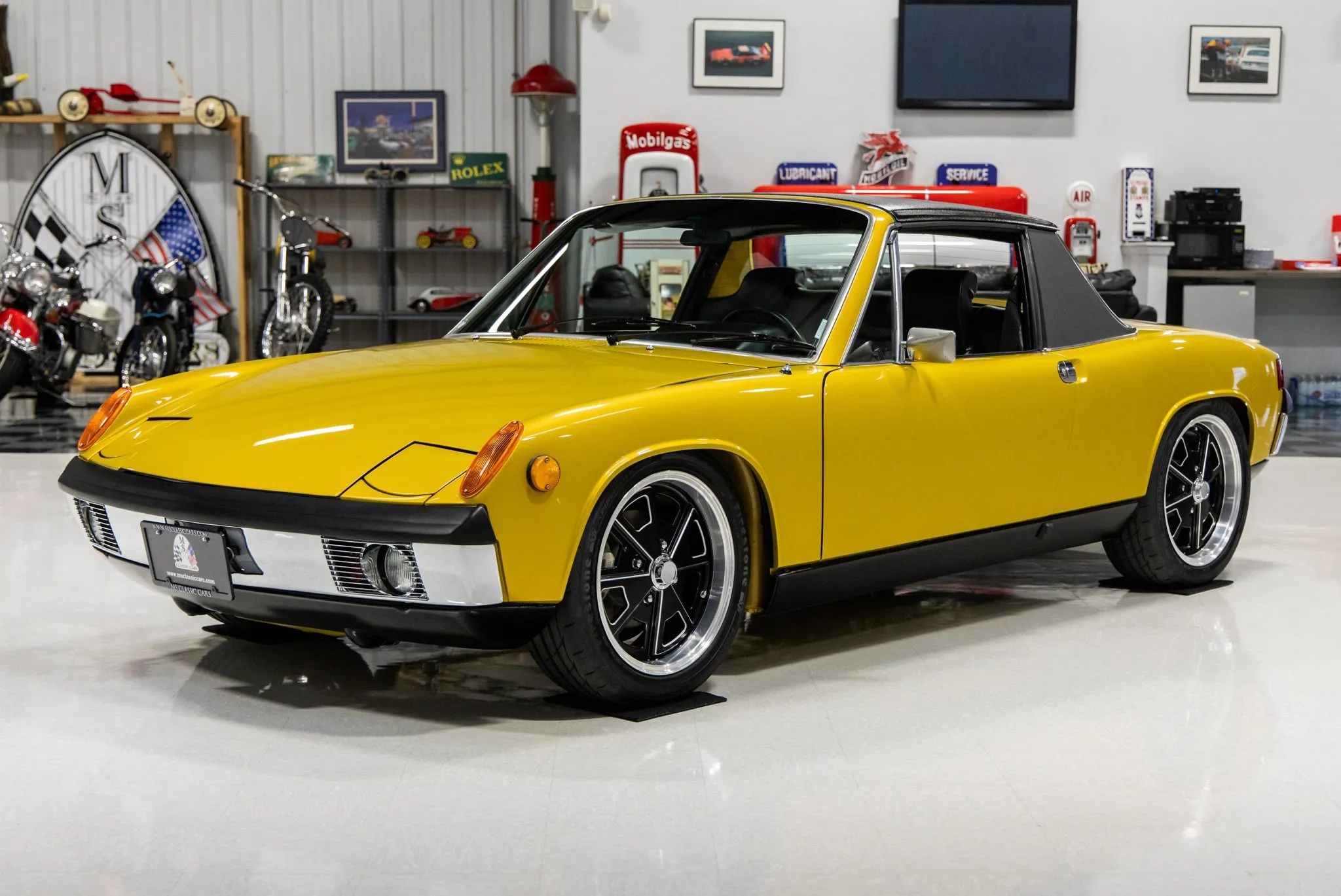 1971 Porsche 914 in Gold Metallic