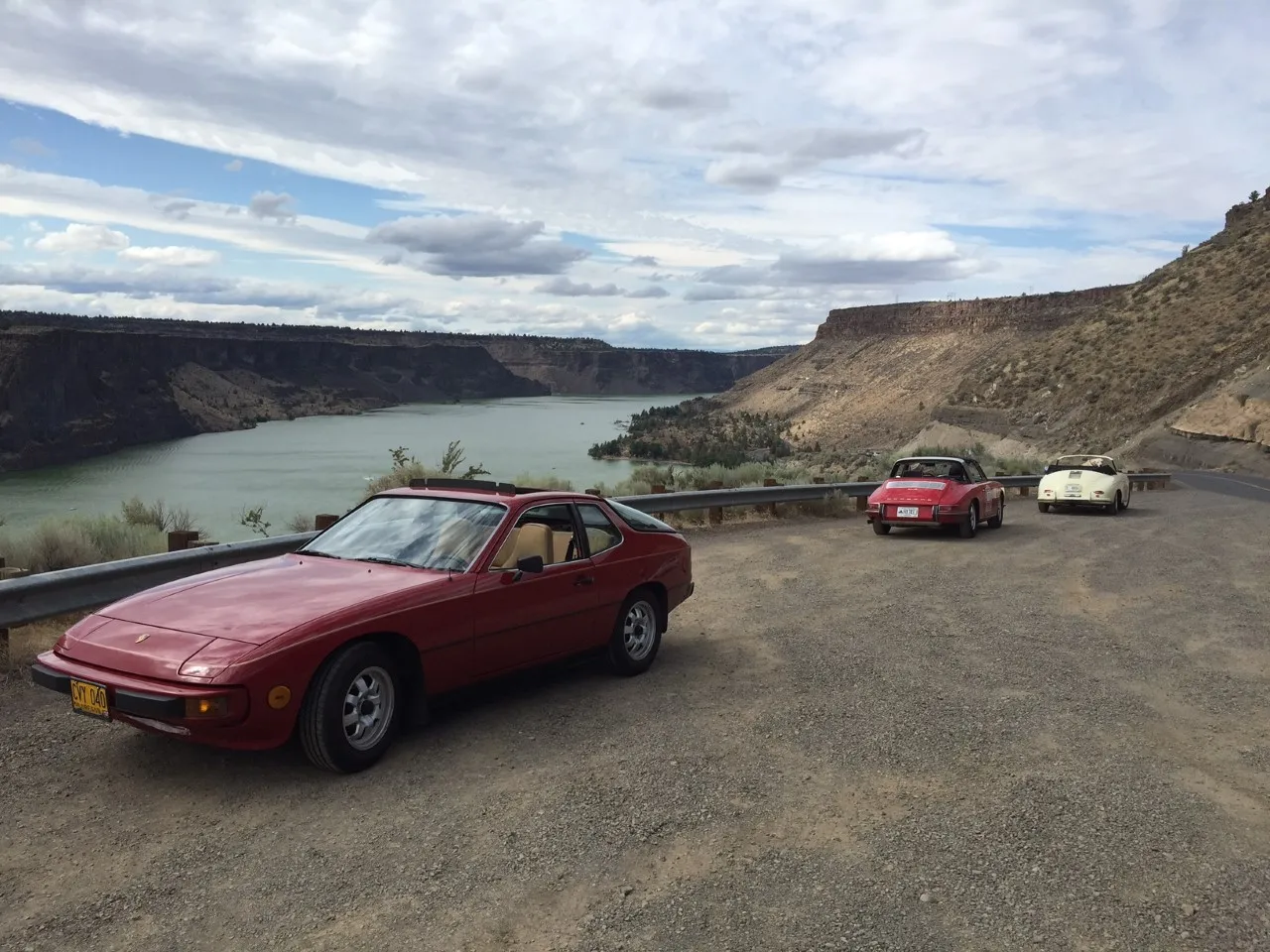1978 Porsche 924 in Mars Red