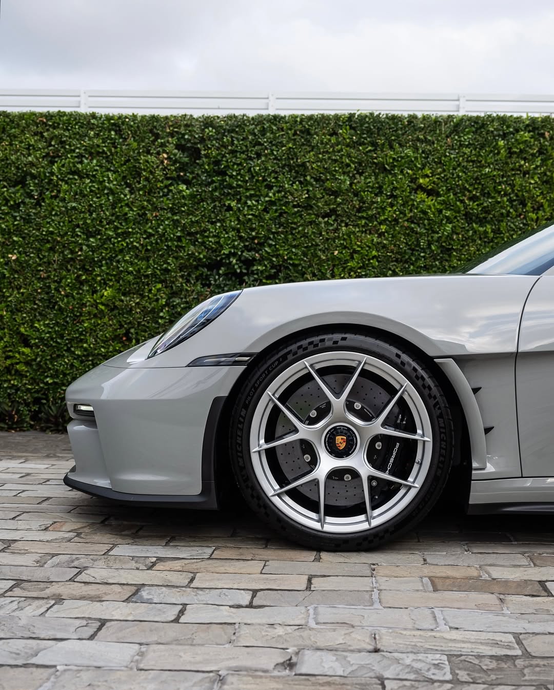 2025 Porsche 911 S/T in Mode Grau