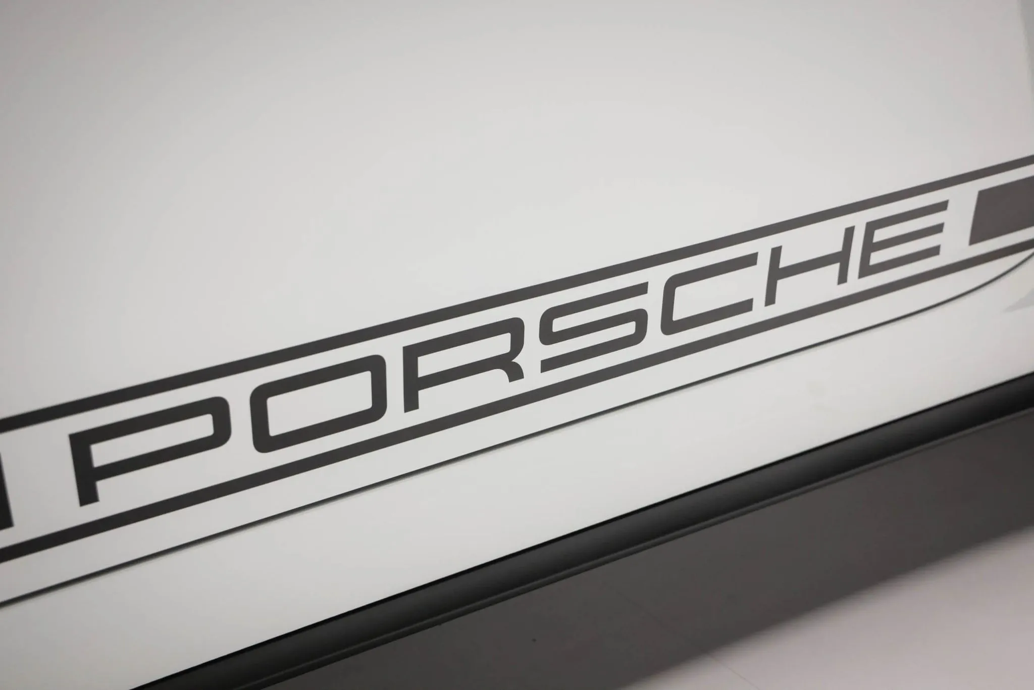 2016 Porsche 911 R in White
