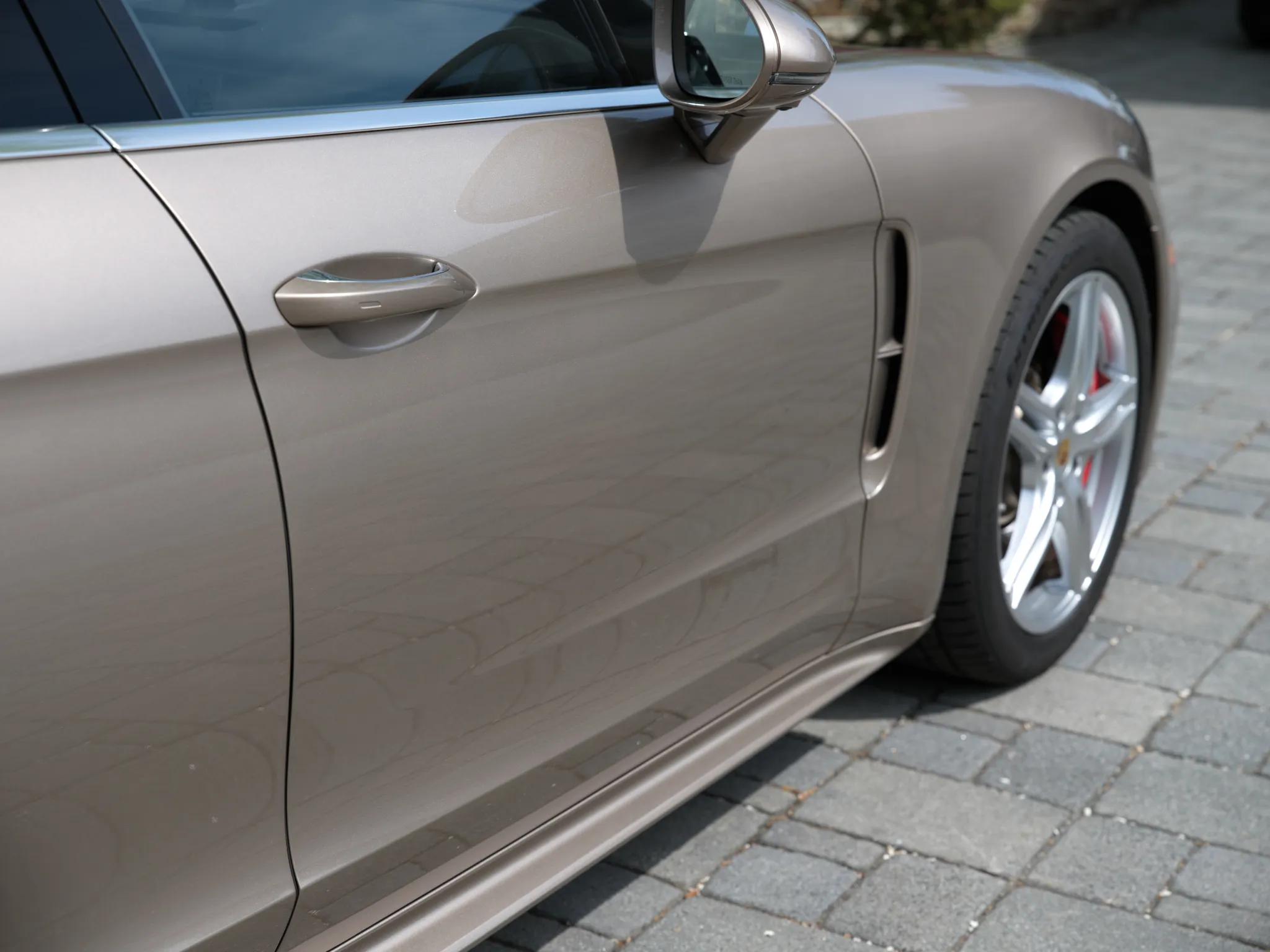 2017 Porsche Panamera Turbo in Palladium Metallic
