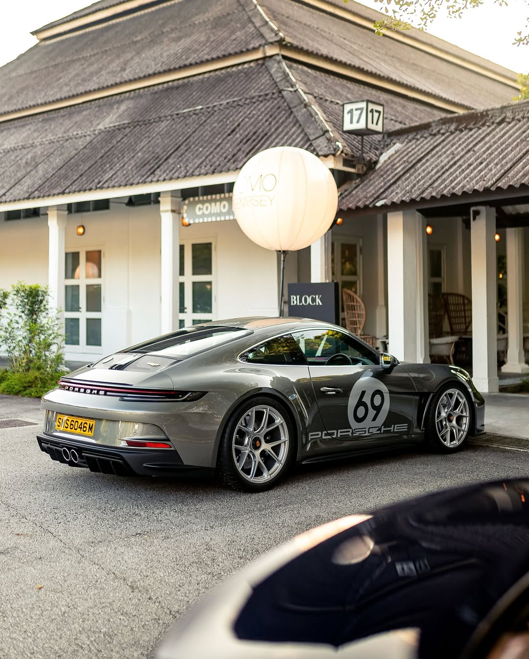 2024 Porsche 911 S/T in Felsengruen Metallic