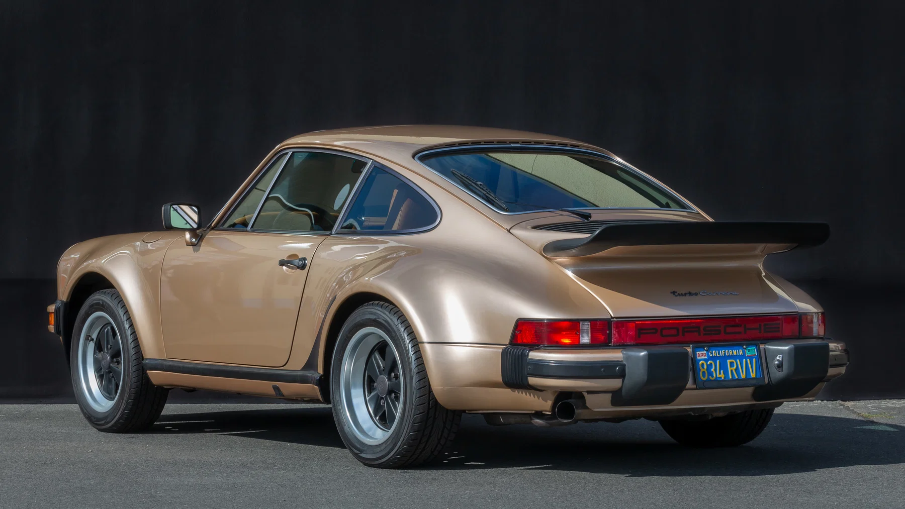 1977 Porsche 911 Turbo in Comet Diamond